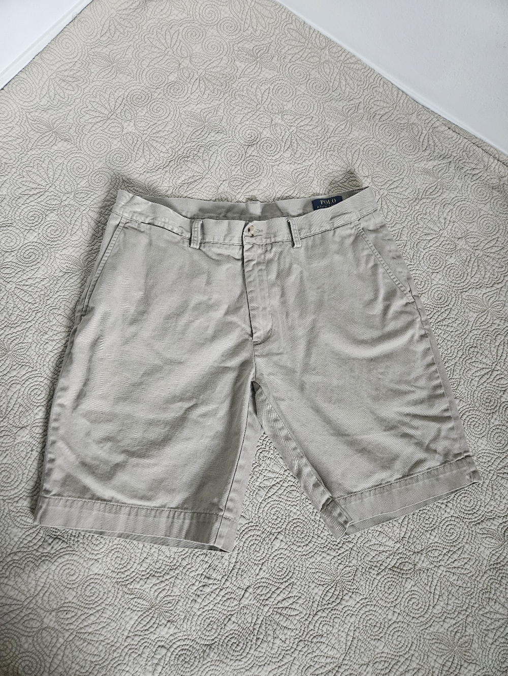 Polo Ralph Lauren Men's Tyler Pleated Chino Shorts Tan, Size 34